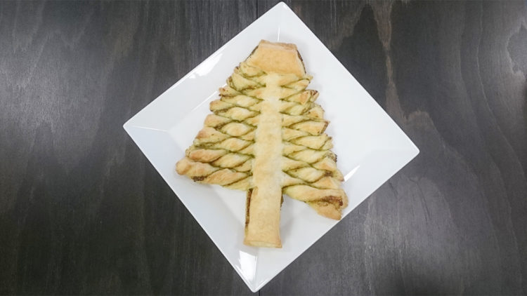 Puff Pastry Pesto Christmas Tree blog vzug